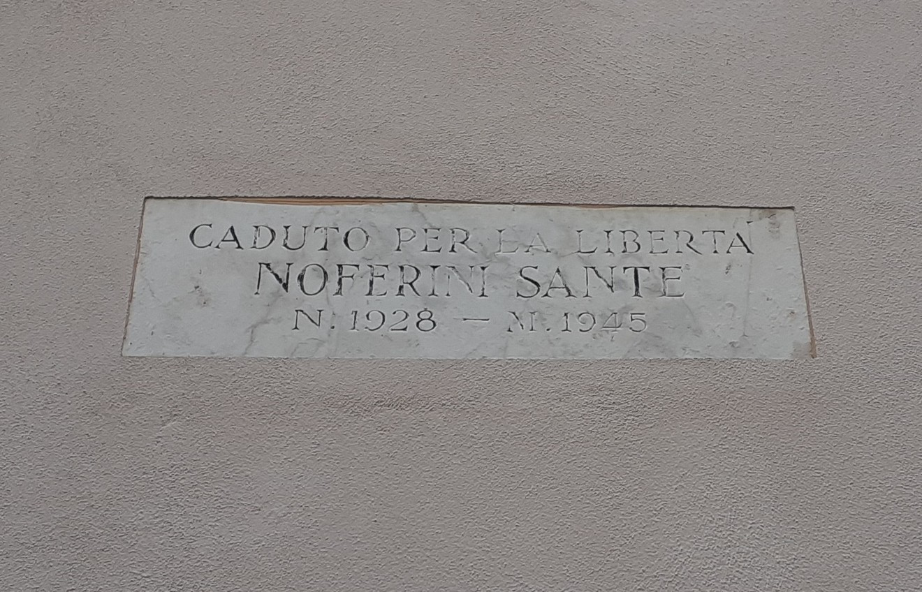 Lapide commemorativa dedicata a Noferini Sante, caduto per la libertà nel 1945.