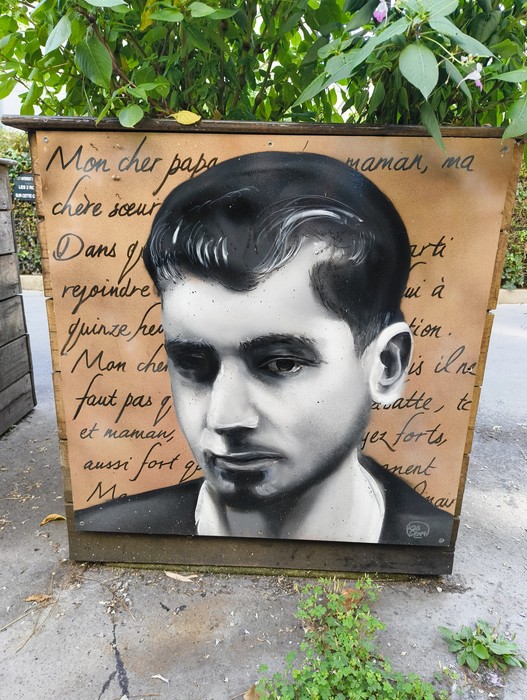 Rappresentazione artistica di un membro del Gruppo Manouchian, simbolo di resistenza e lotta contro il nazifascismo.