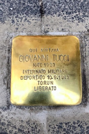 Pietra d'inciampo in memoria di Giovanni Tucci, deportato il 10 settembre 1943 a Torun.