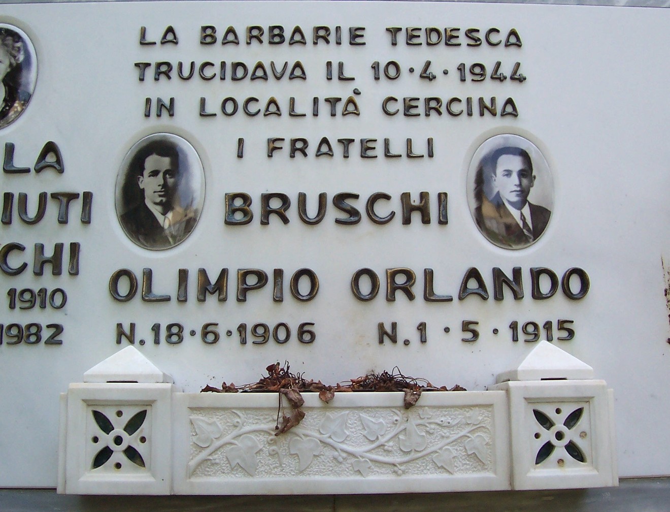 Sepolcro dei fratelli Bruschi, commemorazione di Olimpio e Orlando, vittime della barbarie tedesca nel 1944.