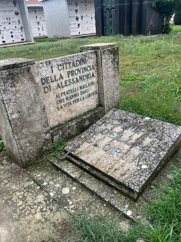 Monumento a Campo della Gloria, dedicato ai cittadini di Alessandria che hanno sacrificato la vita per la libertà.
