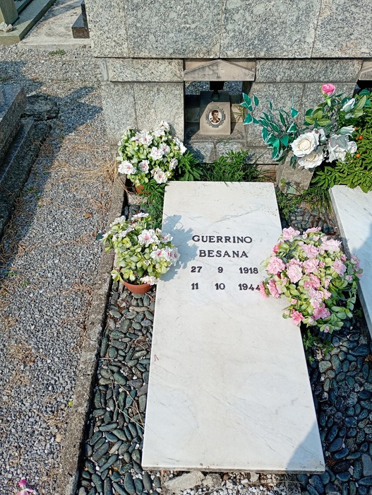 Sacrario dei caduti, Comune di Barzanò (LC), foto 2