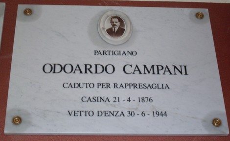 Targa in memoria di Odoardo Campani, partigiano caduto per la libertà, nel sacrario di Bibbiano.