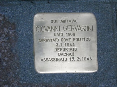 Pietra d'inciampo dedicata a Giovanni Gervasoni, vittima del regime nazista.