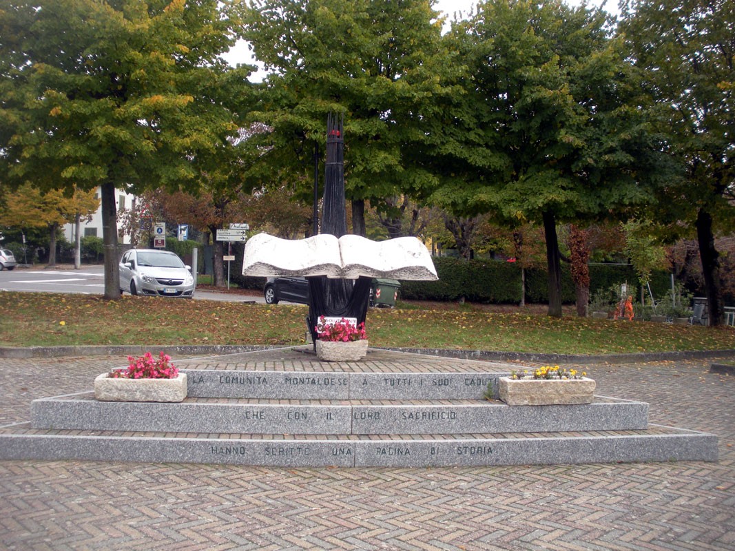 Monumento ai caduti di Montalto Pavese, commemorazione e omaggio agli eroi del passato.