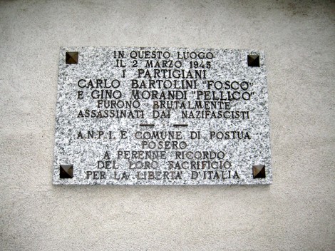 Lapide commemorativa a Bertolini e Morandi, partigiani assassinati dai nazifascisti il 2 marzo 1945.