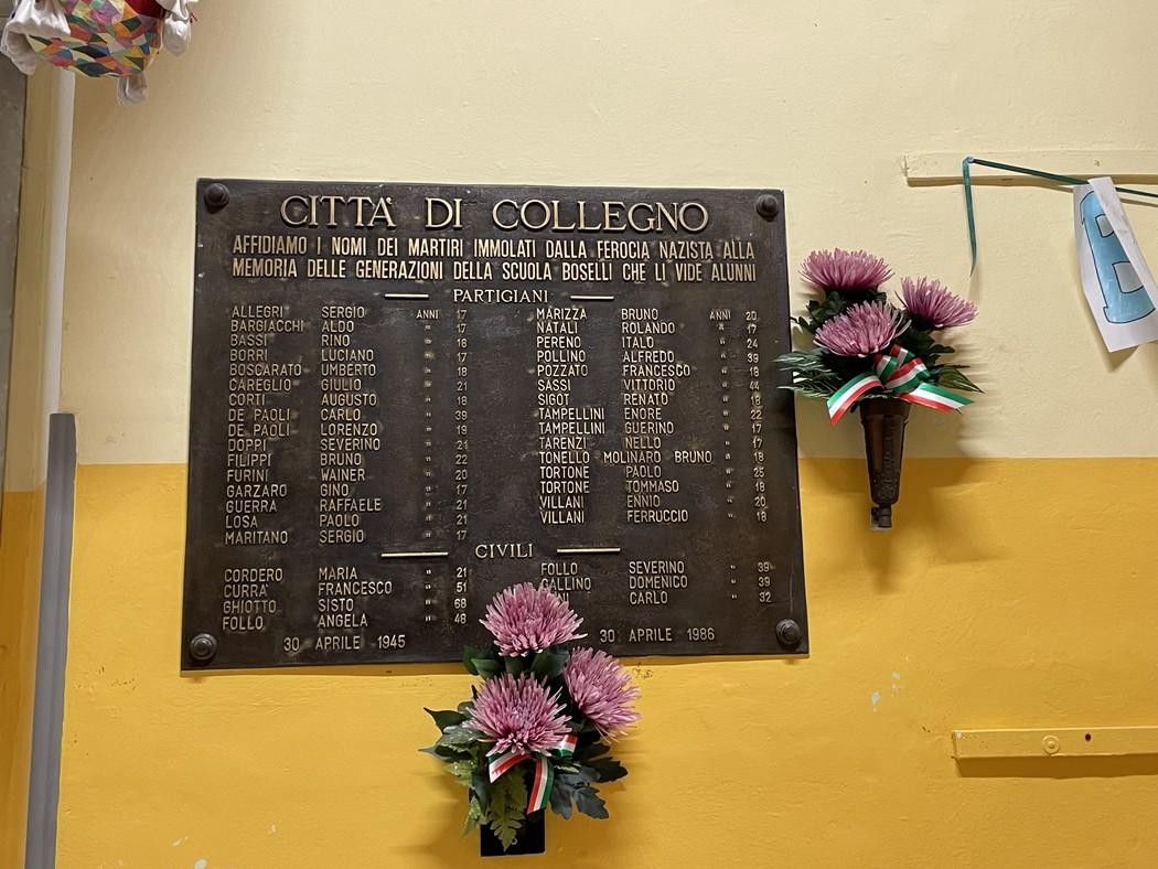 Targa commemorativa ai partigiani della scuola di Collegno, in memoria dei martiri della Resistenza.