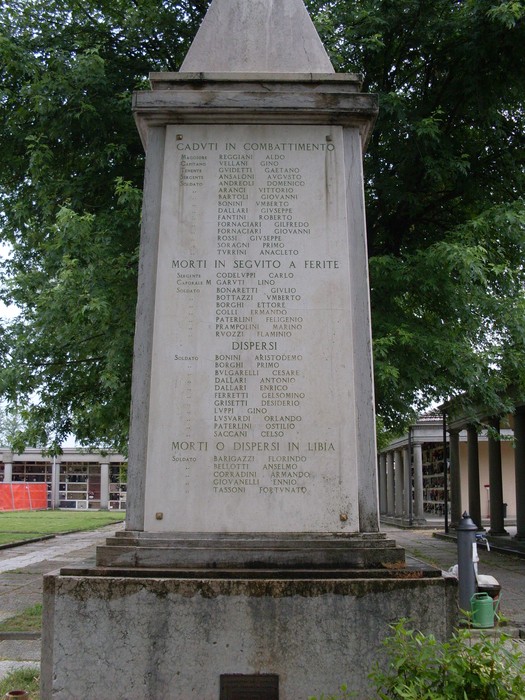 Monumento ai Caduti di San Martino, commemorazione dei soldati e civili persi in guerra.