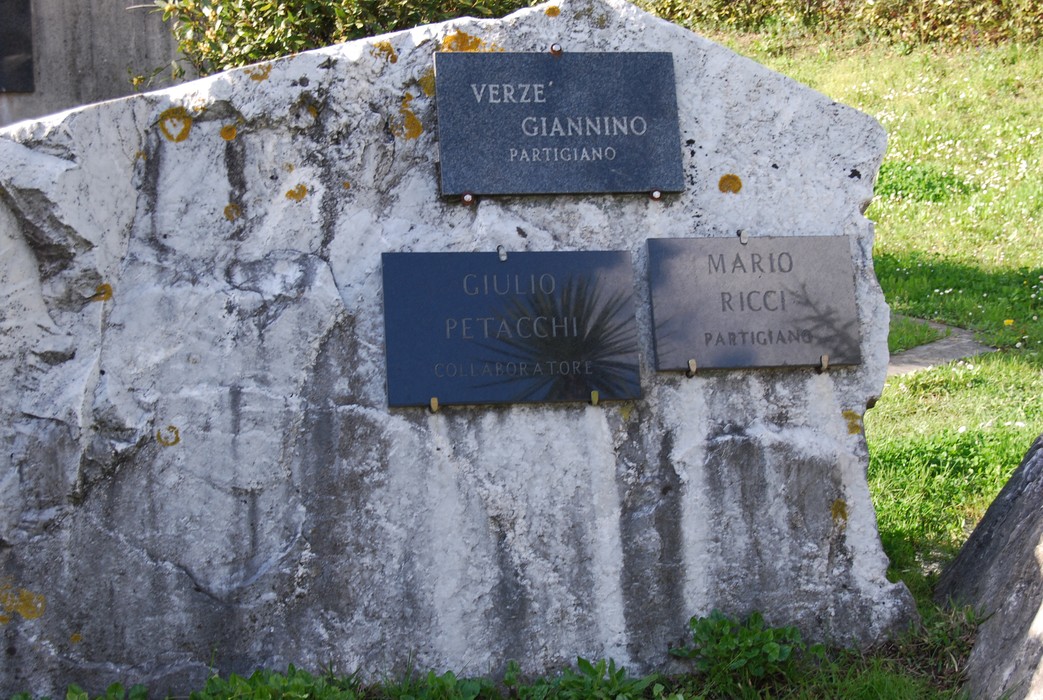 Monumento nel Parco della Resistenza di Caniparola, dedicato ai partigiani e alla memoria storica della resistenza.