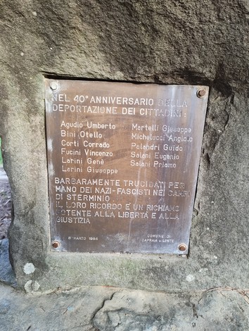 Monumento ai deportati, commemorazione del 40° anniversario della deportazione dei cittadini.