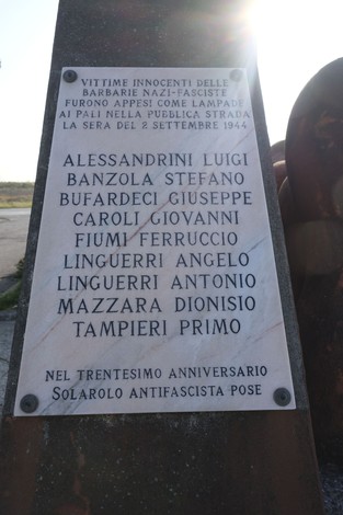Monumento in memoria delle vittime dell'eccidio di Felisio, dedicato ai perseguitati nazifascisti.