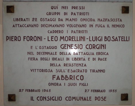 Lapide commemorativa dedicata ai patrioti Foroni, Morelli, Bosatelli e Corgini, caduti nella Resistenza.