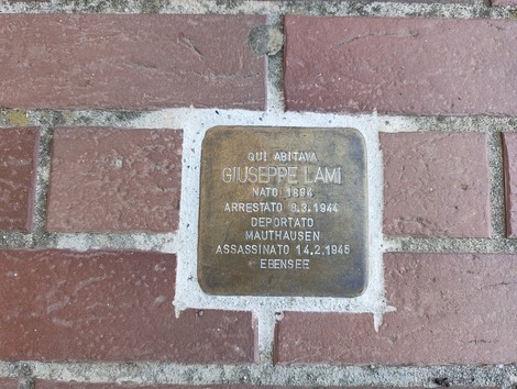 Pietra d'inciampo dedicata a Giuseppe Lami, arrestato nel 1944 e deportato a Mauthausen, memoriale della memoria storica.