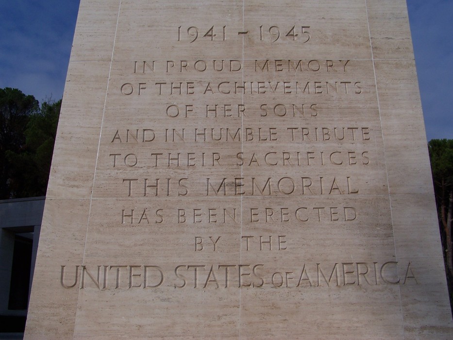 Cimitero Militare Americano, memoriale dedicato ai soldati americani caduti dal 1941 al 1945.