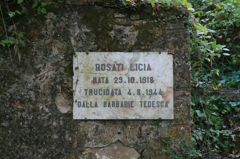 Lapide commemorativa di Rosati, ricordata per la sua tragica fine durante la Seconda Guerra Mondiale.