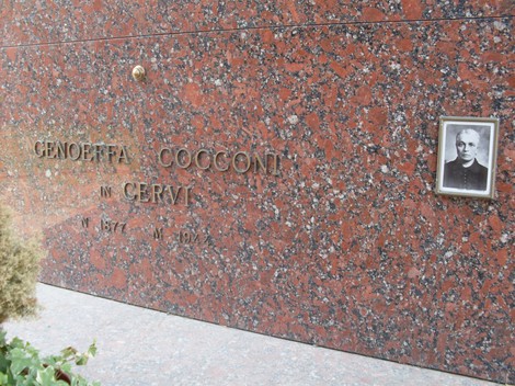 Sacrario della famiglia Cervi, commemorazione della loro storia e dei valori di libertà e giustizia.