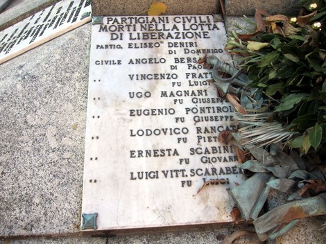 Monumento ai caduti di Santa Maria della Versa, in onore dei partigiani e dei civili nella lotta di liberazione.