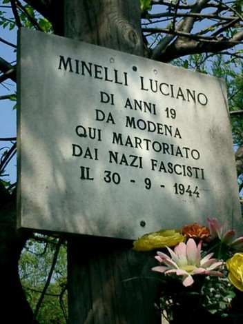 Targa commemorativa dedicata a Luciano Minelli, vittima del martirio fascista nel 1944.