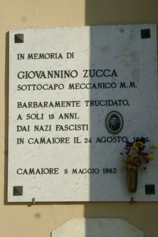 Memoriale a Giovannino Zucca, giovane vittima dei nazifascisti, situato a Camaiore.