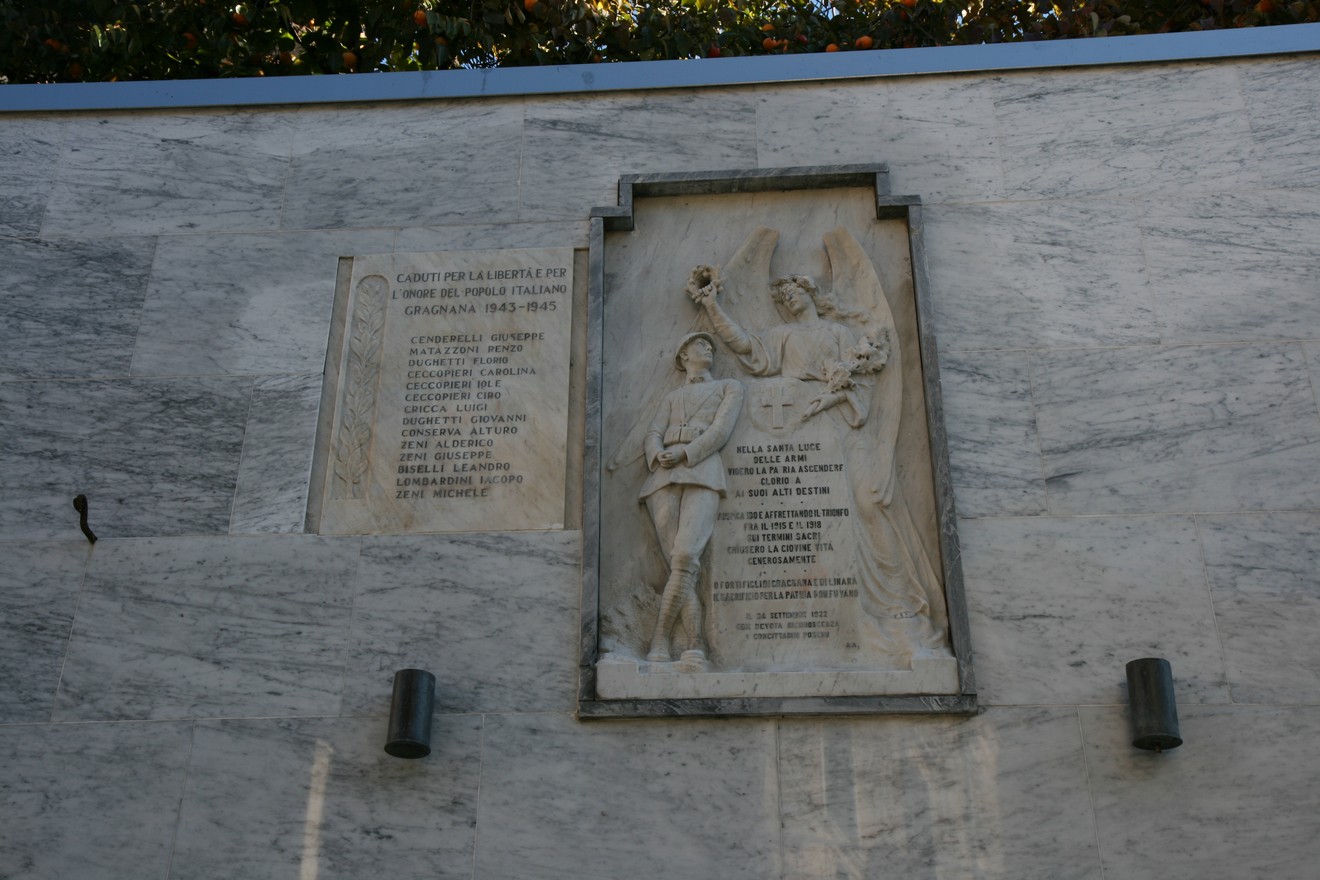 Lapide commemorativa dei caduti di Gragnana, dedicata ai tanti che hanno sacrificato la vita in guerra.