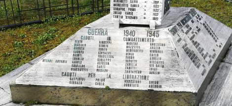 Monumento ai caduti di Ponte San Nicolò, dedicato ai combattenti delle guerre mondiali.