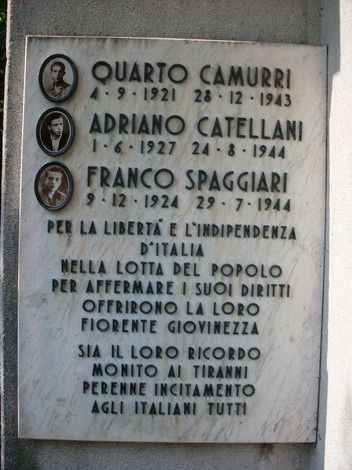 Monumento dedicato a Camurri, Catellani e Spaggiari, eroi della libertà e dell'indipendenza d'Italia.