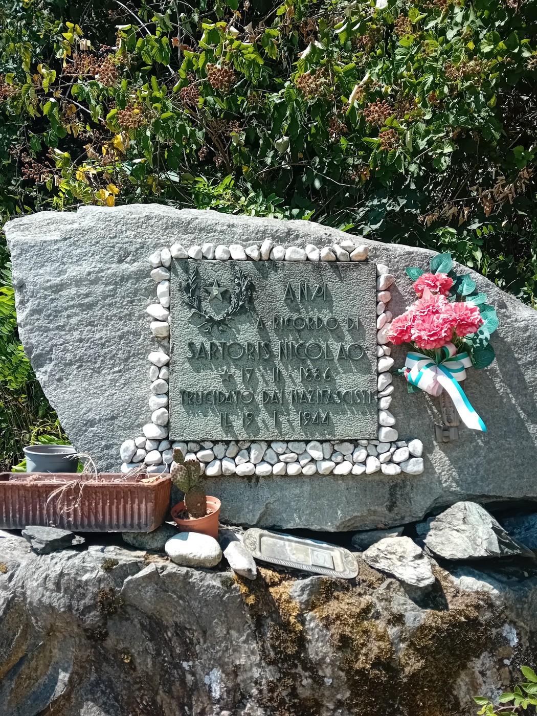 Monumento a Sartoris, Comune di Traves (TO), foto 1