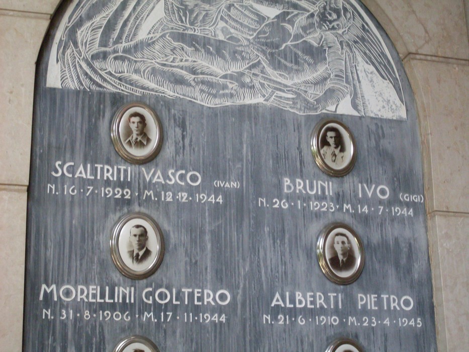 Sacrario dei caduti della Liberazione di San Martino in Rio, commemorazione dei militari caduti in guerra.