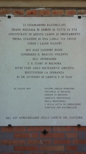 Lapidi commemorative delle Caserme Rosse, simbolo della lotta per la libertà e della resistenza a Bologna.