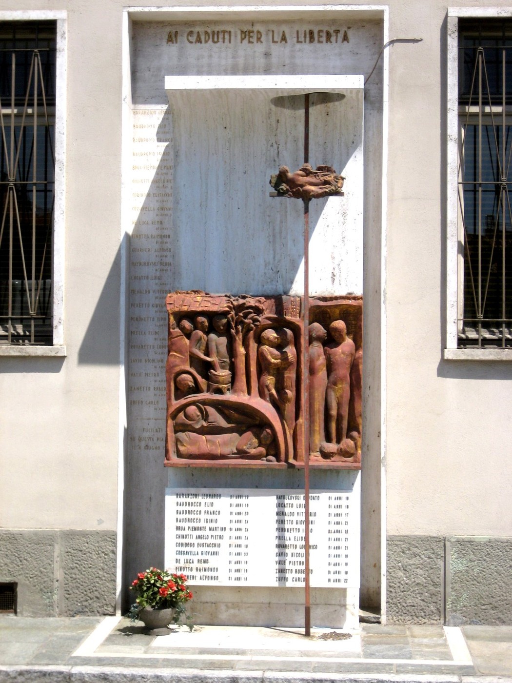 Monumento ai caduti per la Libertà, commemorazione dei valorosi che hanno lottato per la libertà.