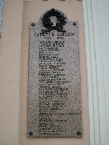Lapidi commemorative ai Caduti e Dispersi di Gattatico, onore ai valorosi del 1940-1945.