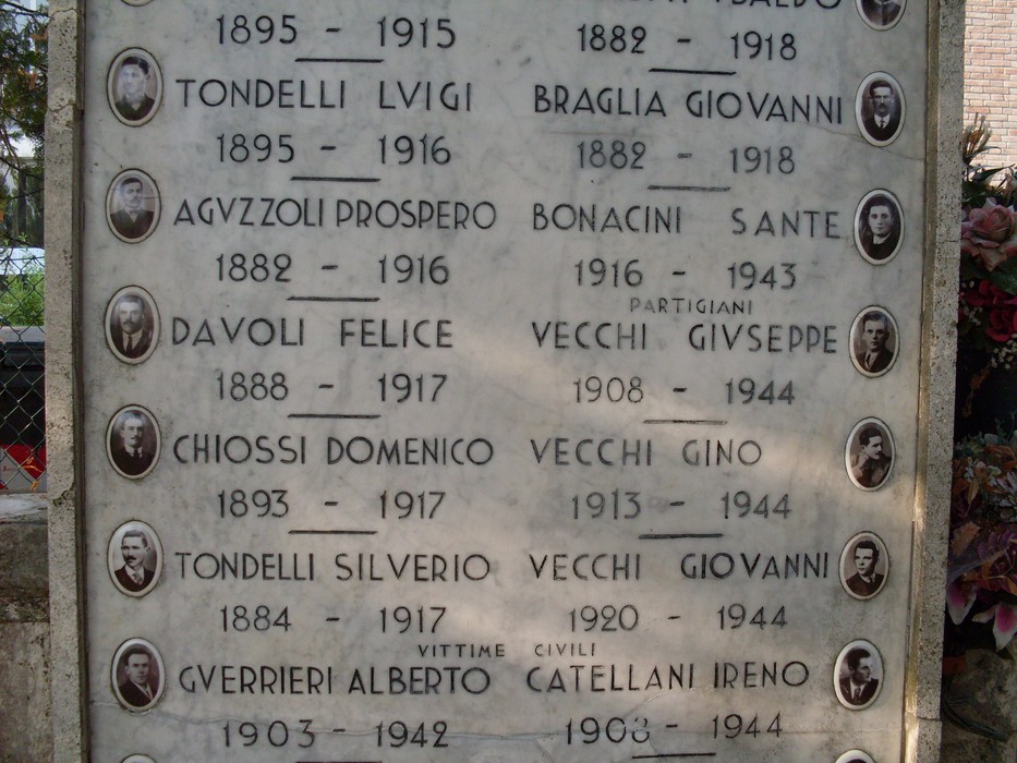 Monumento dedicato ai caduti di Gavasseto, in memoria dei combattenti e delle vittime civili della guerra.