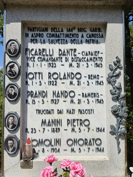 Monumento a Ficarelli ed altri, Comune di Canossa (RE), foto 2