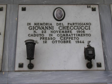 Targa commemorativa del partigiano Giovanni Checcucci, caduto in combattimento il 12 ottobre 1944.