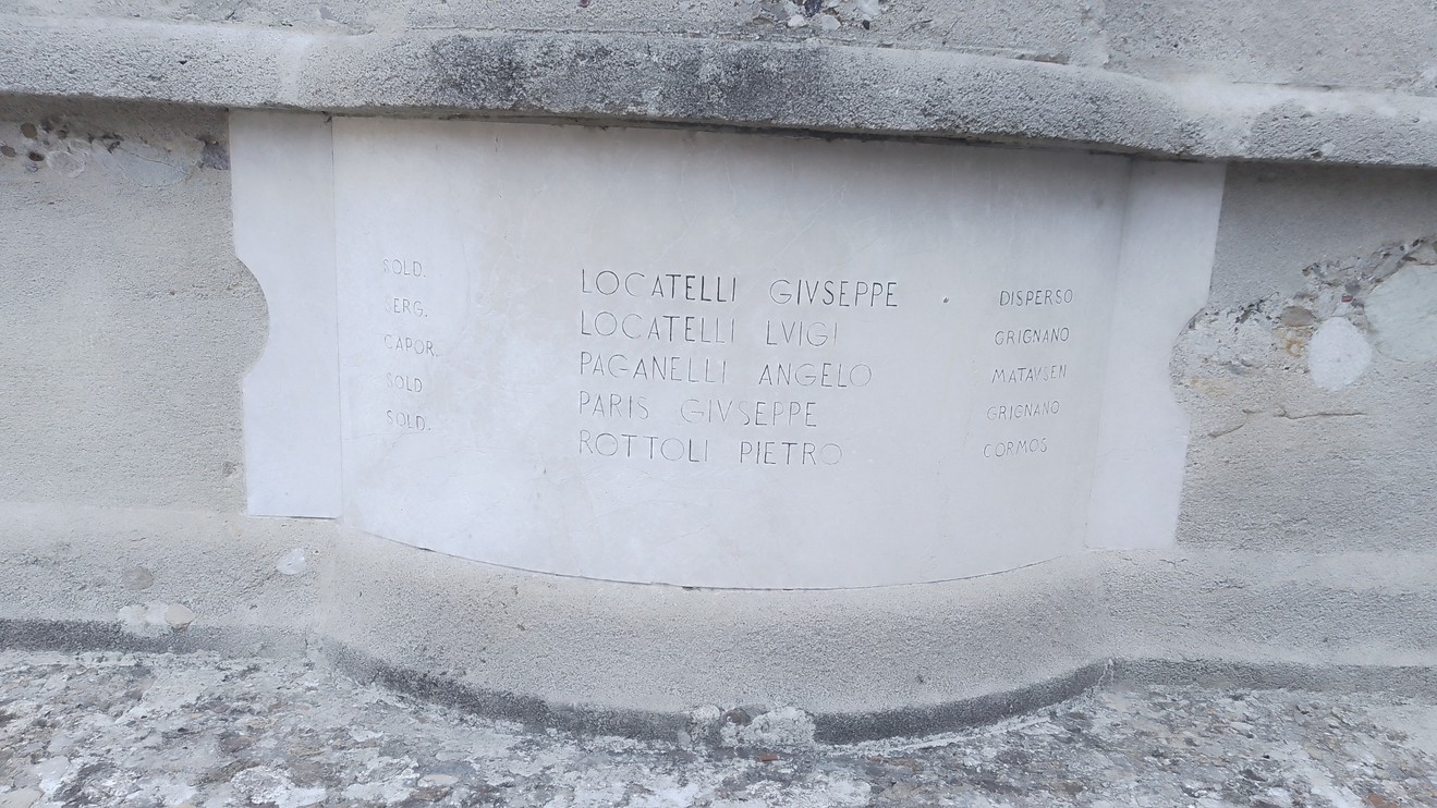Lapidi Monumento ai Caduti di Brembate, Comune di Brembate (BG), foto 1