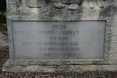 Monumento ai caduti della provincia, onora le vittime della guerra di liberazione e dei massacri nazi-fascisti.