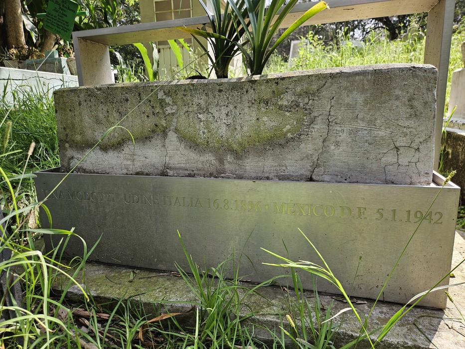 Tomba di Modotti, Messico, foto 9