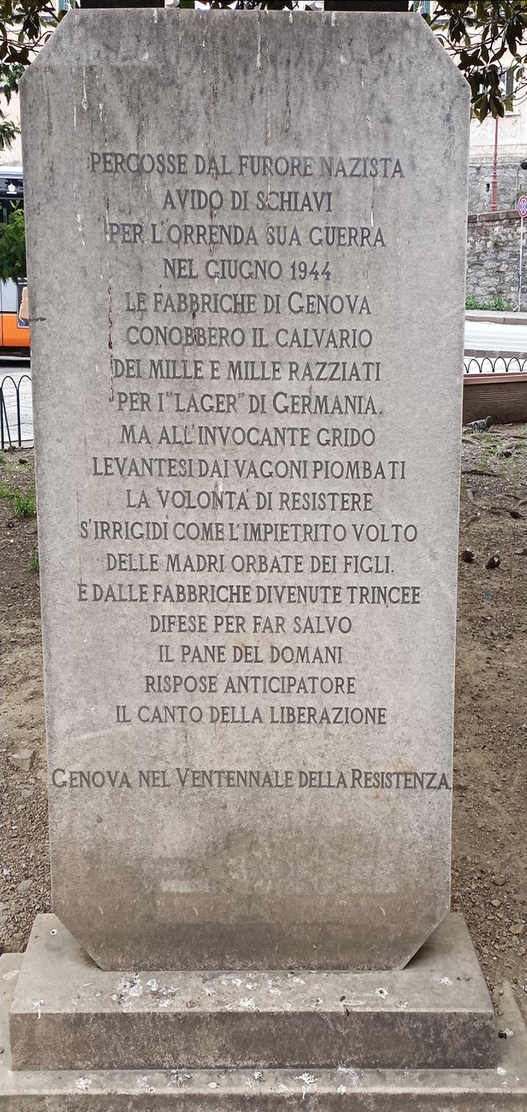 Monumento agli operai deportati, commemorazione della resistenza e delle vittime del nazismo a Genova.