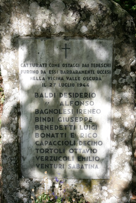 Cippo di Mòdine: monumento commemorativo per le vittime uccise dai tedeschi il 27 luglio 1944.