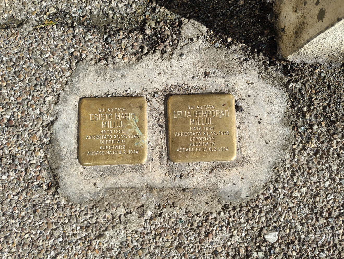 Pietre d'inciampo dedicati a Egisto Mario e Lelia Bemporad Millul, commemorazione della loro deportazione.
