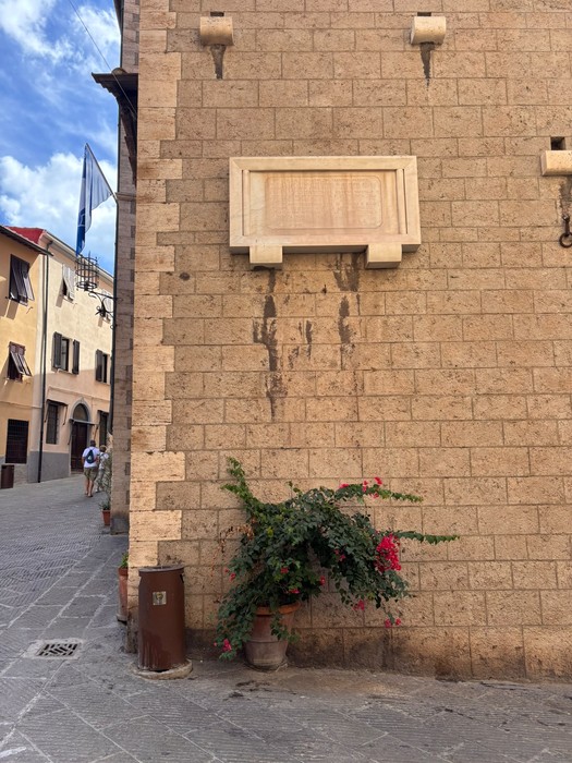 Lapide per la battaglia di Piombino, Comune di Piombino (LI), foto 2