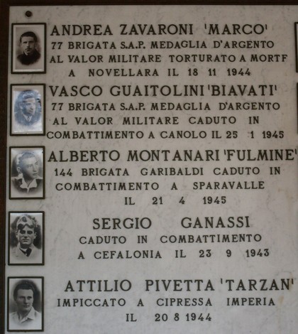 Lapide commemorativa ai caduti della Liberazione di Campagnola, onore ai valorosi combattenti.