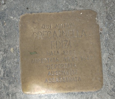 Pietra d'inciampo dedicata alla famiglia Morais-Luisada, commemorando le vittime della Shoah.