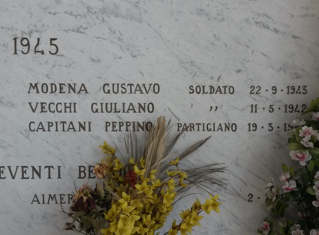 Monumento ai caduti di Redavalle, commemorazione dei soldati e partigiani locali.