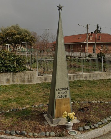 Monumento ai caduti di Caprie, dedicato ai soldati che hanno perso la vita per la patria.