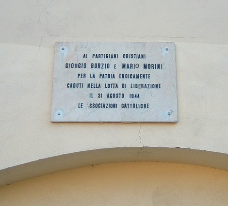 Lapide commemorativa dedicata ai partigiani Burzio e Morini, caduti il 31 agosto 1944 per la libertà.