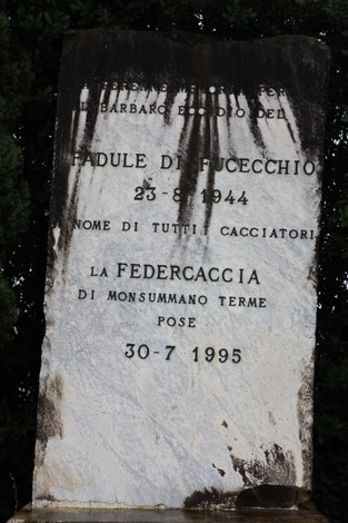 Monumento commemorativo alle vittime dell'eccidio del Padule di Fucecchio, eretto nel 1995.