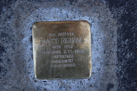 Pietra d'inciampo a Rignani in memoria di Marco Rignani, vittima dell'Olocausto.