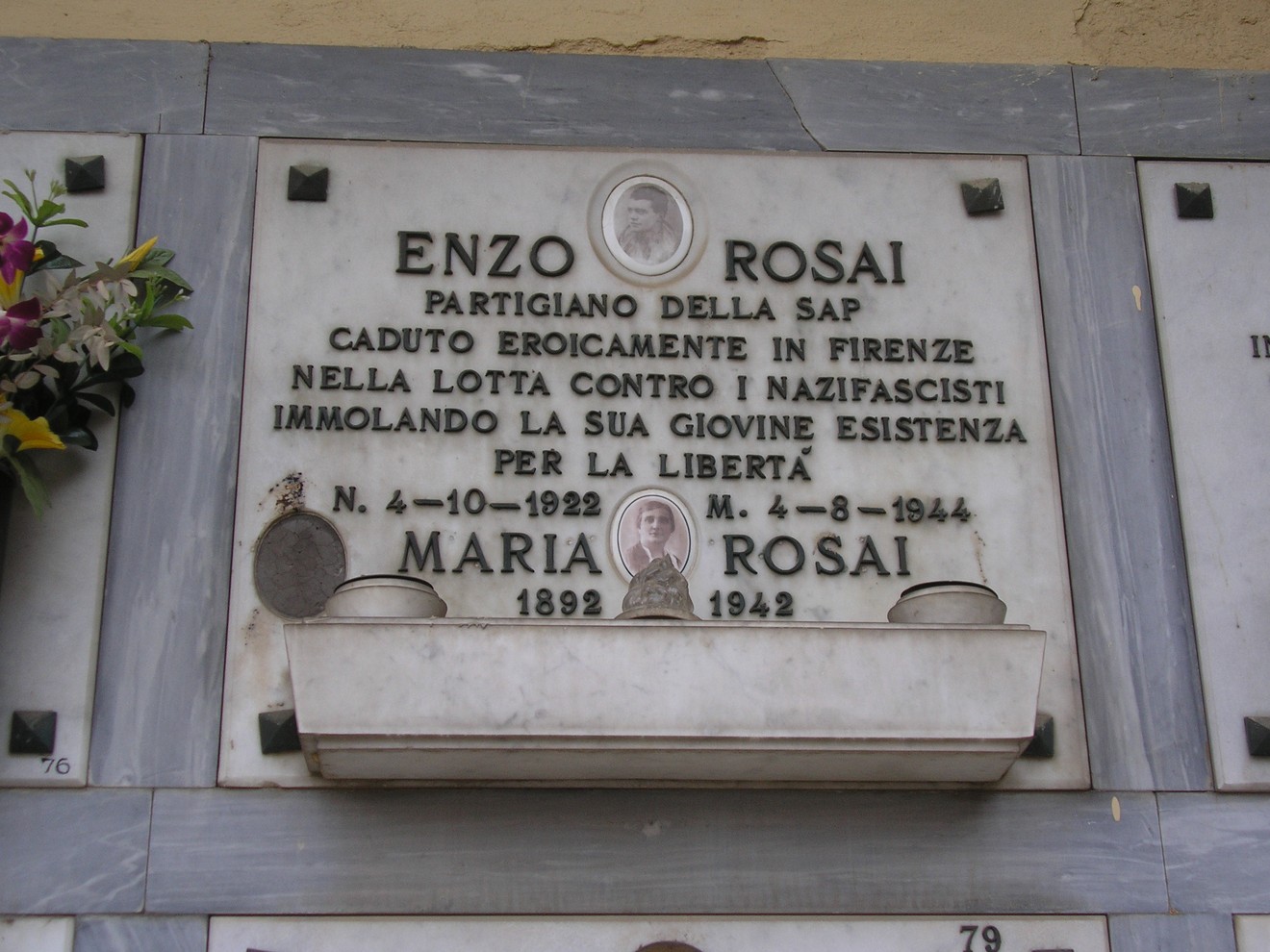 Sepolcro di Enzo Rosai, partigiano caduto nella lotta contro i nazifascisti, Firenze.