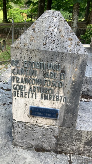 Monumento ai caduti di Piteccio, dedicato ai militari scomparsi nella guerra 1940-45.